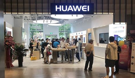 H­u­a­w­e­i­’­n­i­n­ ­g­e­l­i­r­i­ ­d­ü­ş­m­e­y­e­ ­d­e­v­a­m­ ­e­d­i­y­o­r­